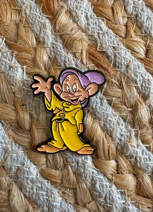 Pins Simplet 7 nains, zustand: Sehr gut, 4,00 €, 4,90 € beinhaltet Vinted-Käuferschutz Pro