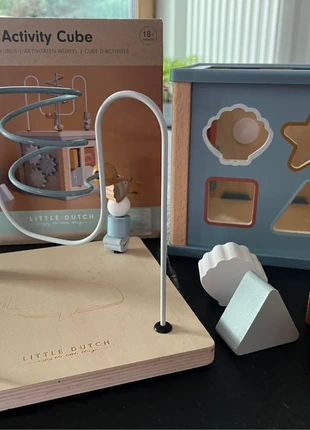 Little Dutch - activiteitenkubus blauw, merk: Little Dutch, staat: Heel goed, maat: 18-24 maanden / 86 cm, € 10,00, € 11,20 inclusief Kopersbescherming