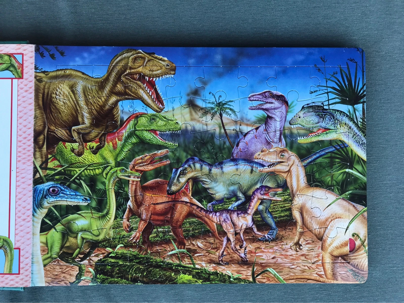 Livre puzzle : dinosaures