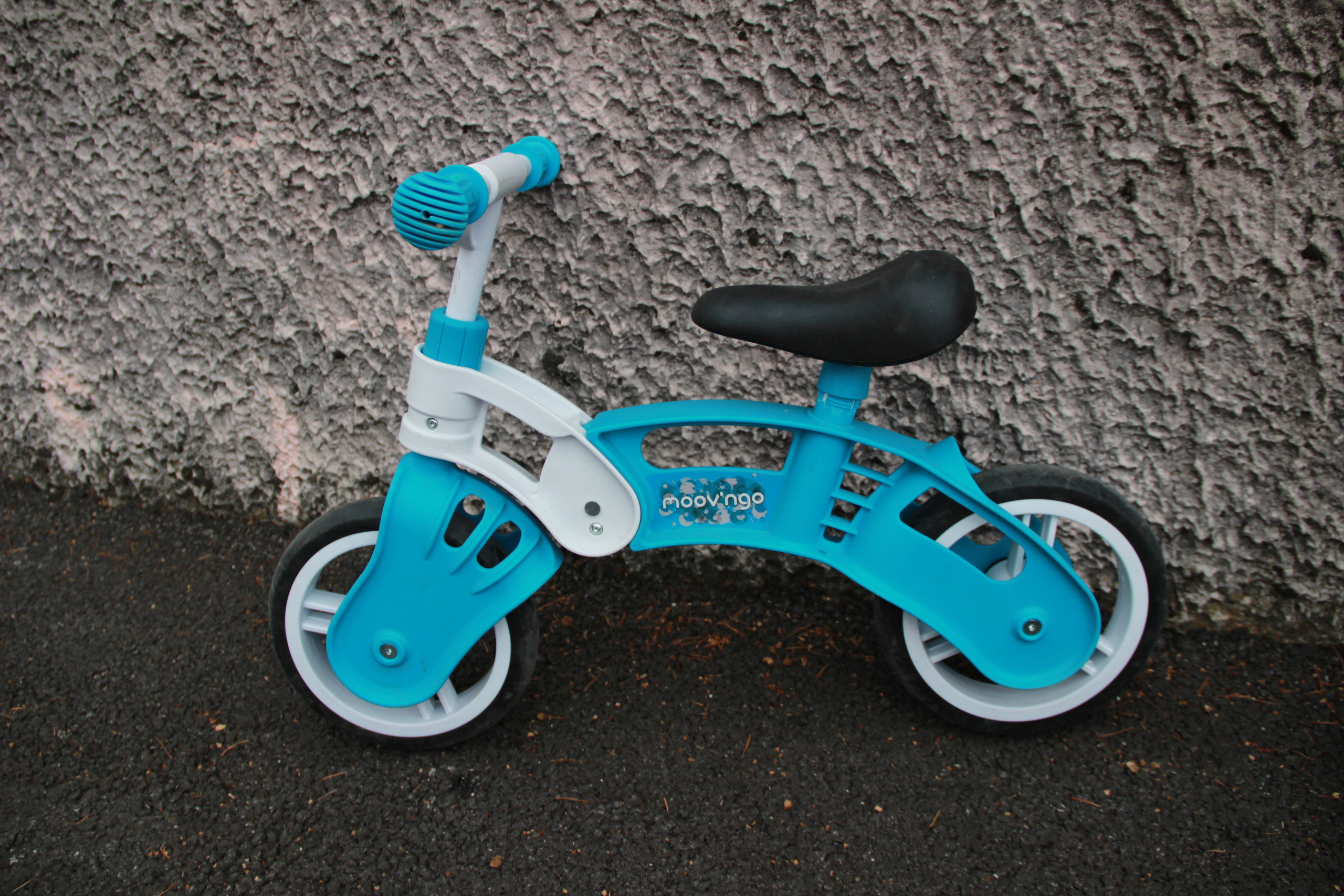Moovngo balance bike hotsell