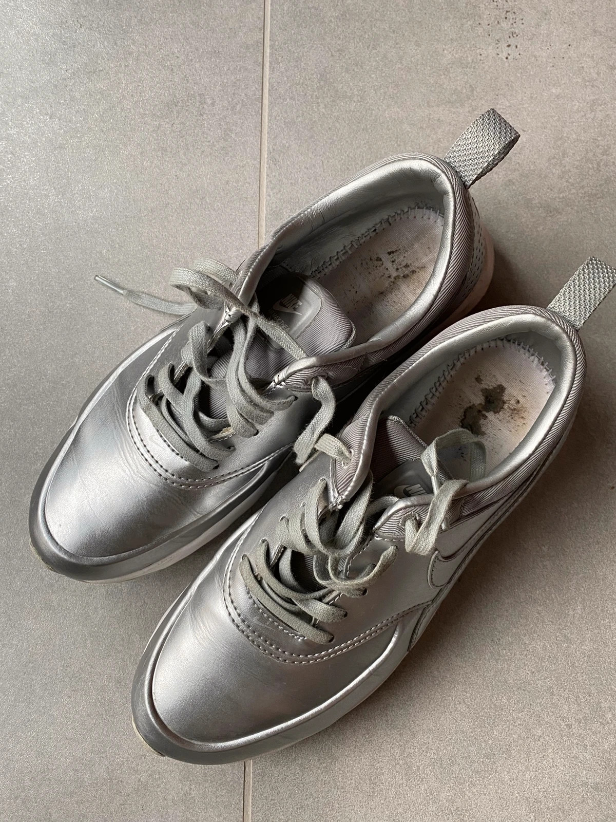 Nike air max thea srebrne r.38 Vinted