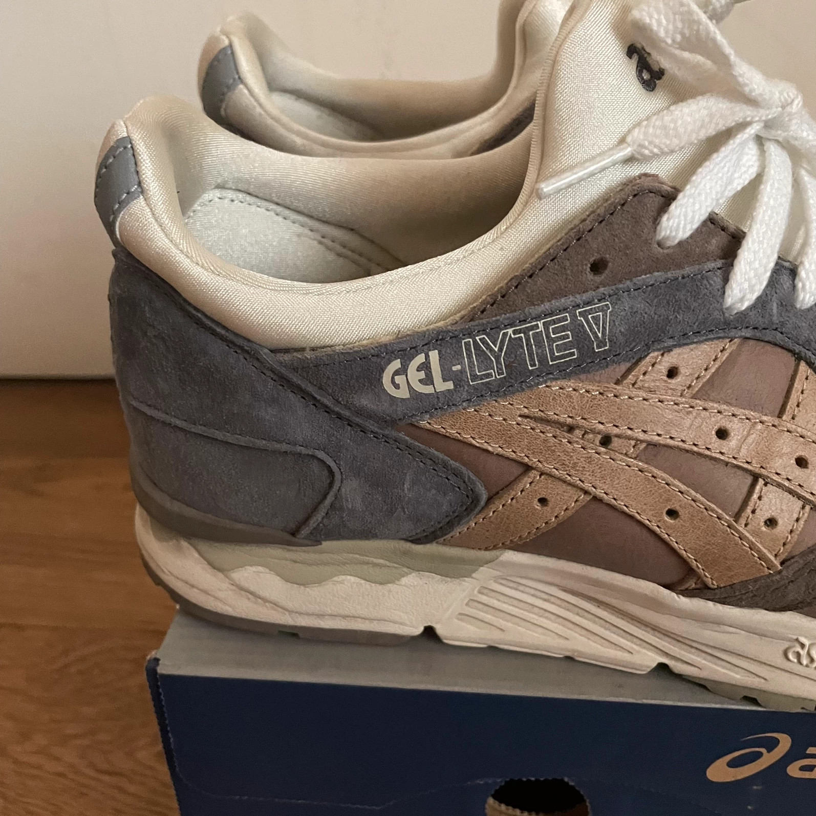 Asics gel lyte v da best sale vinci