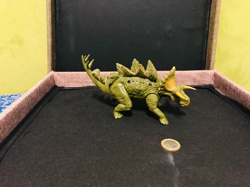 Stegoceratops Jurassic World Hasbro Vinted