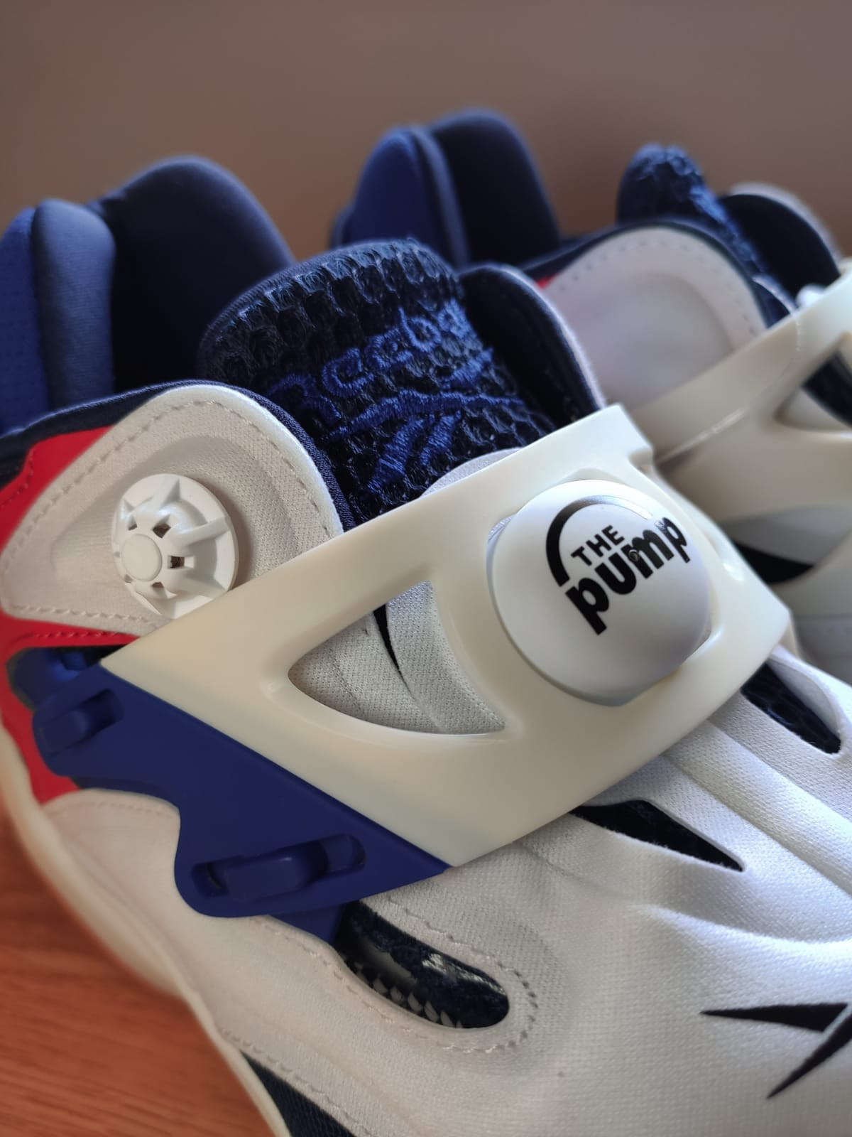 Reebok shop pump plata