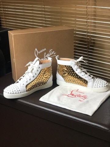 White and hot sale gold christian louboutins