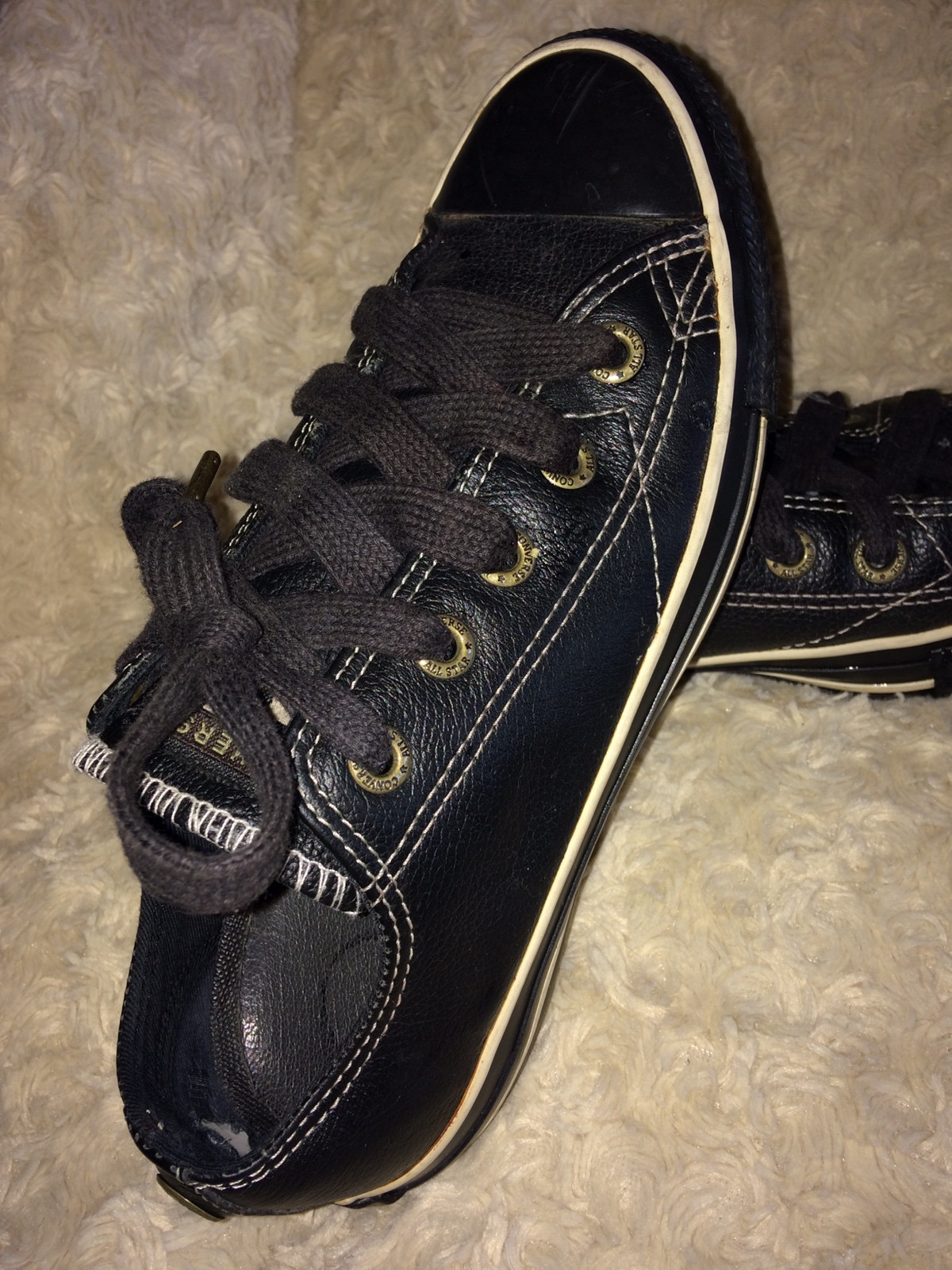 Converse basses cuir noir Vinted