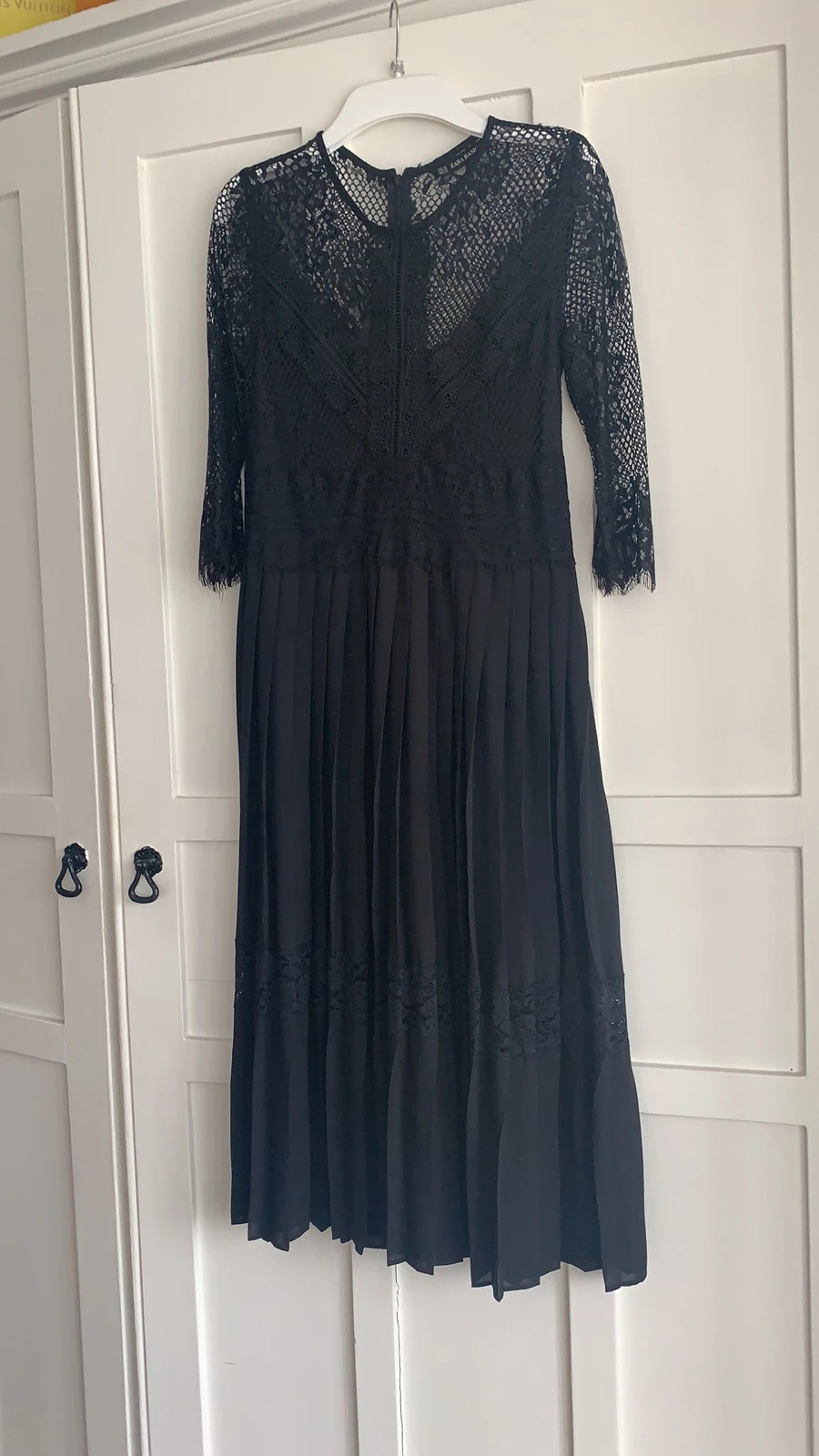 Zara lace clearance pleated dress