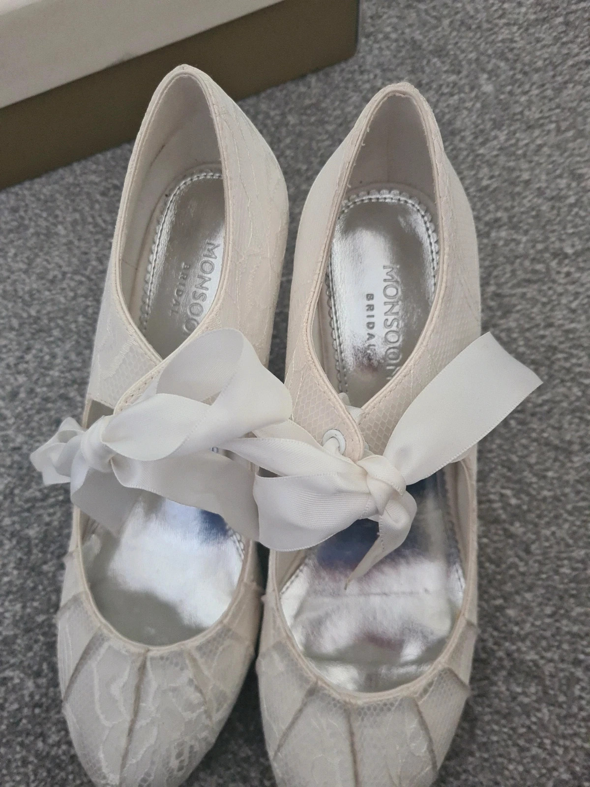 Bridal shoes clearance monsoon