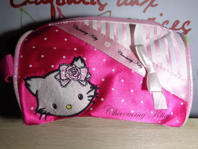 Trousse Hello Kitty Charmmy Kitty rose chat Sanrio 17 cm