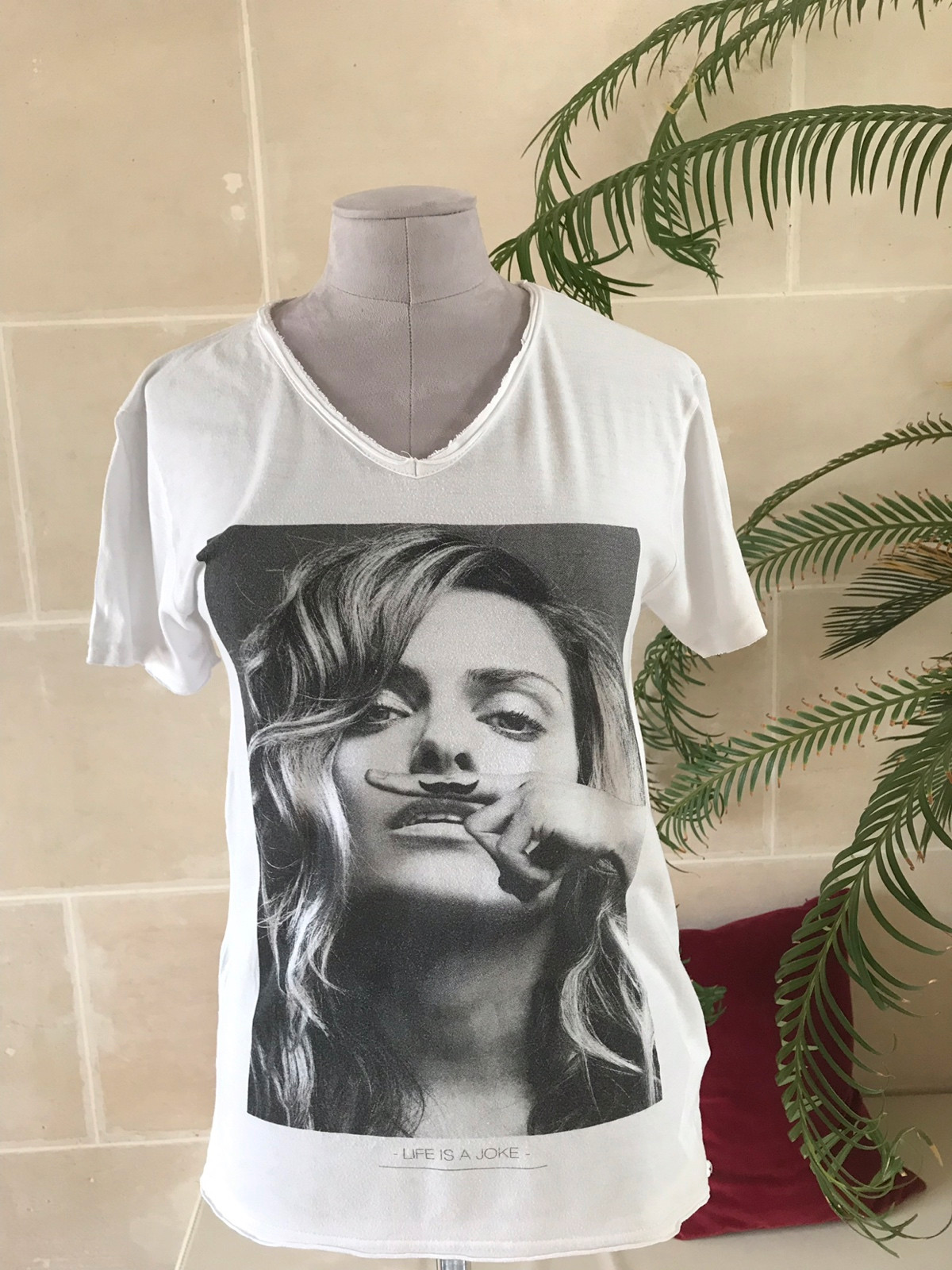 Tee Shirt Eleven Paris Clara Morgane | Vinted