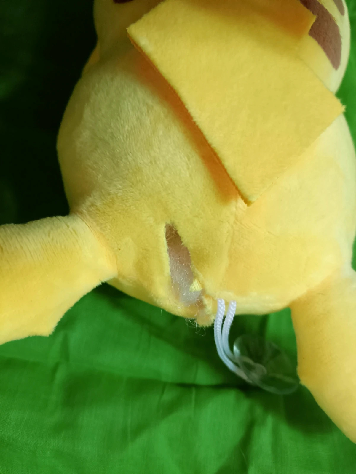 POKEMON - Pikachu chapeau estival - Peluche 20 cm - Mangalisa