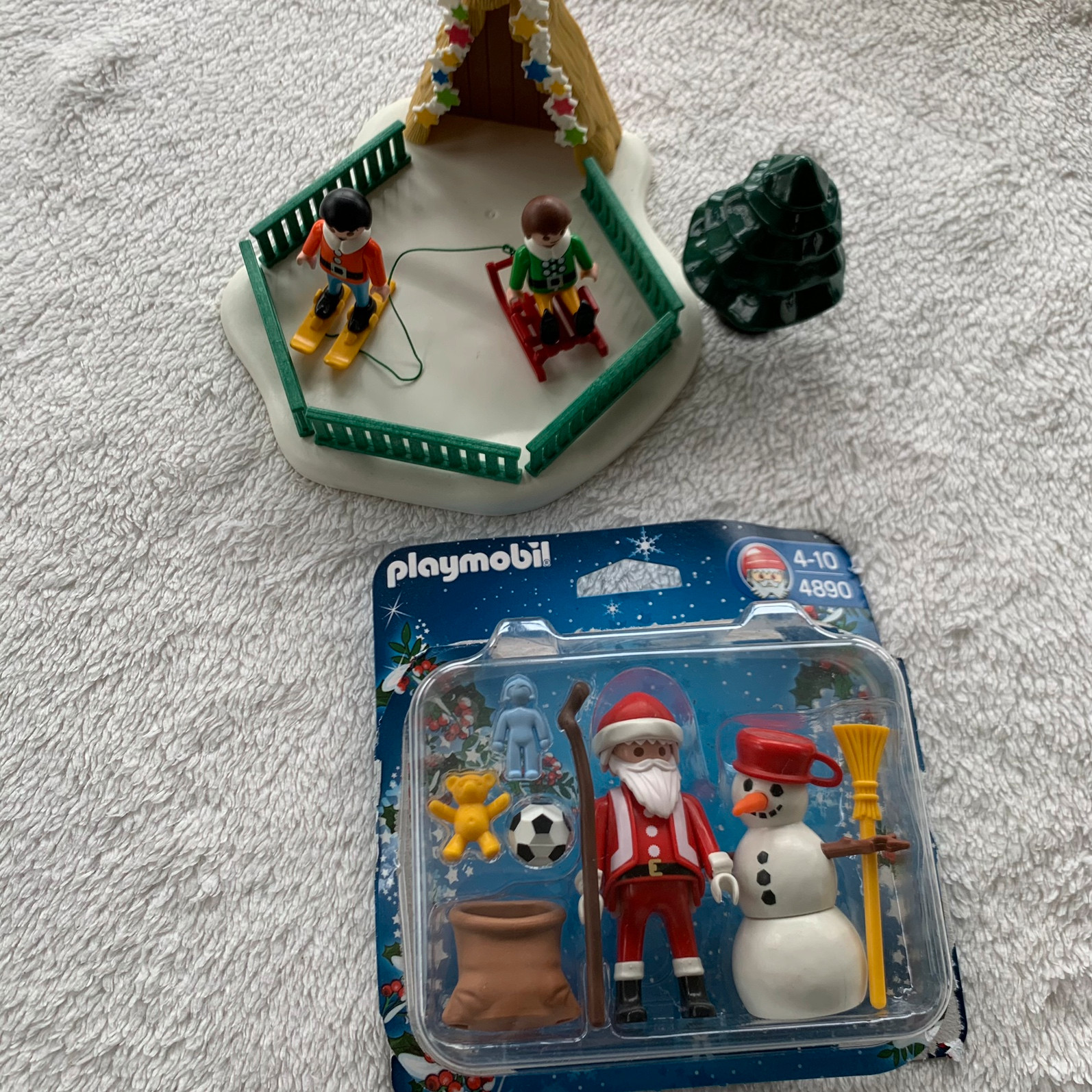 Playmobil 4890 Santa Claus and Snowman