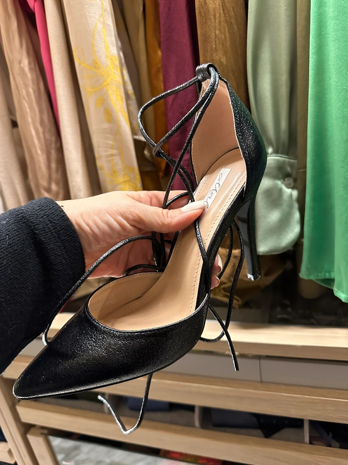 Decollete nere con best sale lacci