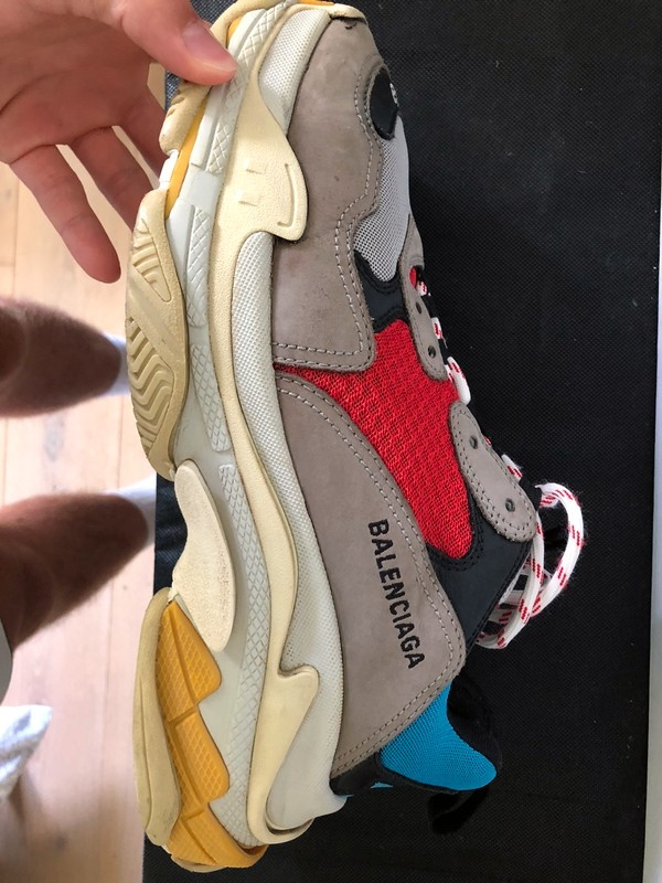 Vinted balenciaga clearance triple s