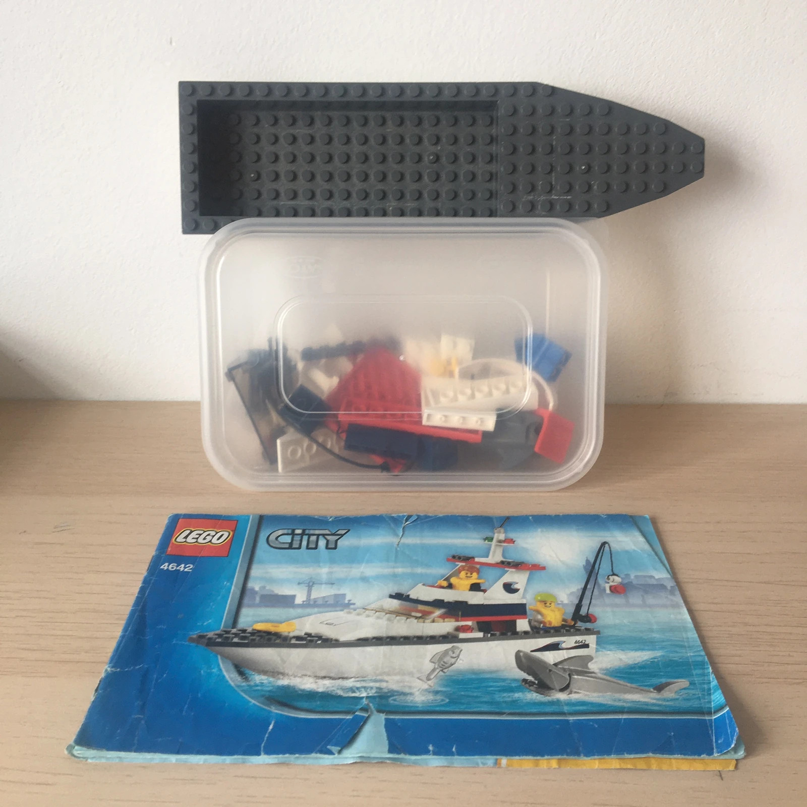 100% Complete LEGO CITY: Fishing Boat (4642) w/out Box