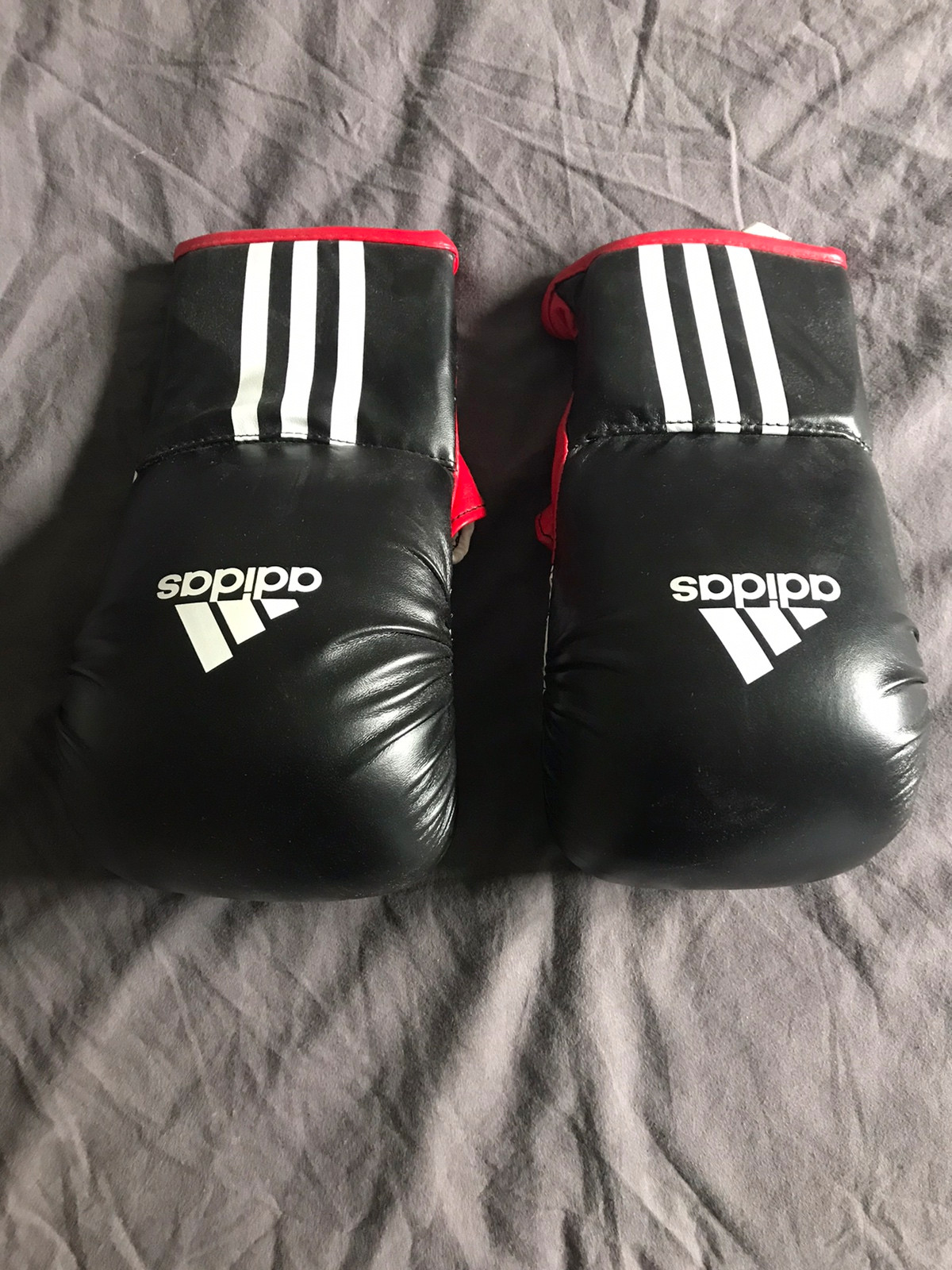 Gants de boxe Adidas PERFORMER