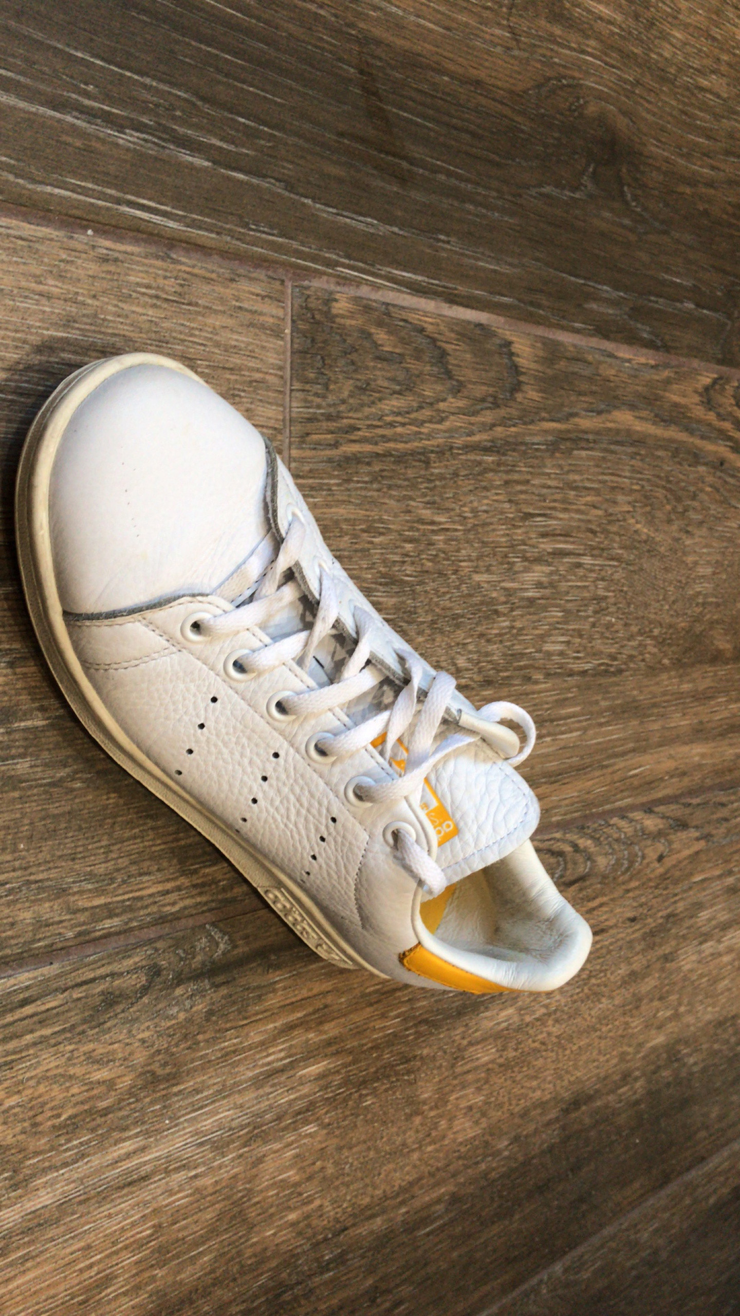 Stan smith best sale jaune