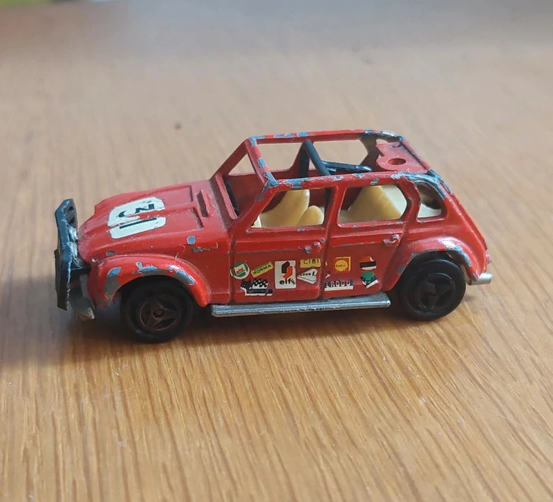 Petite voiture miniature majorette N 231 Citroen Dyane Rallye rouge Numero de Depart 31. Vinted