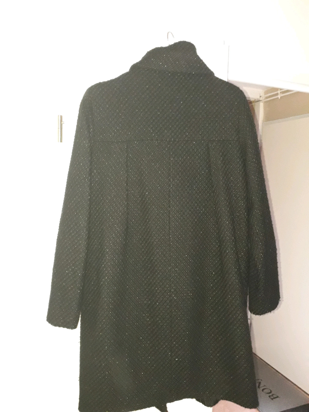 Manteau noir un peu paillete Vinted