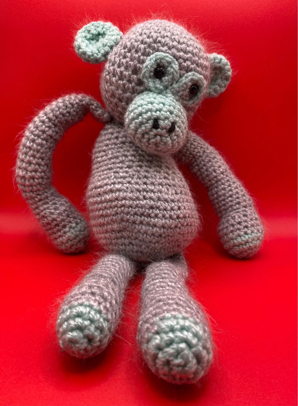 Doudou singe en crochet
