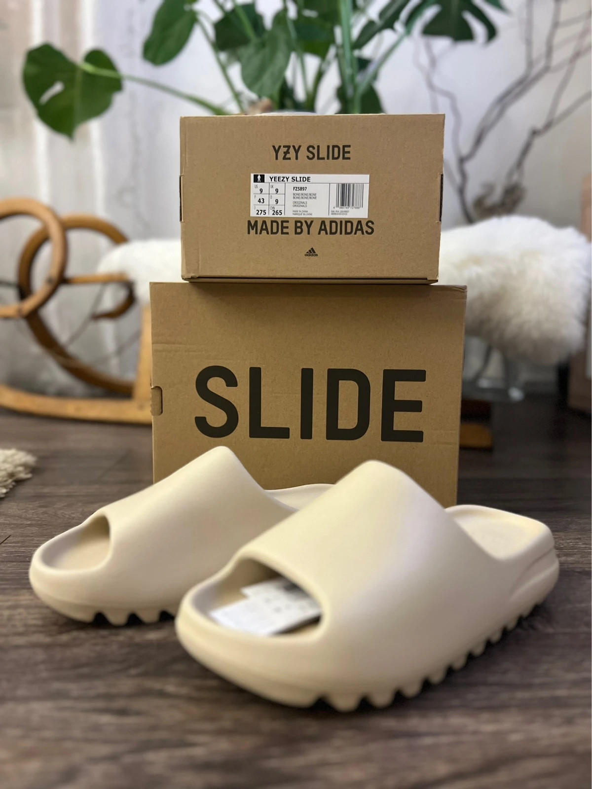 Adidas Yeezy Slide Bone vel.43 | Vinted
