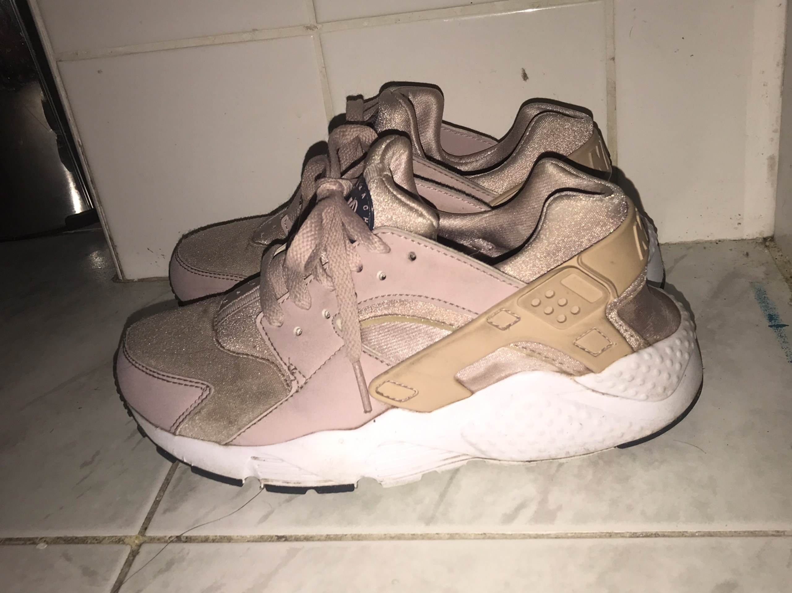 Nike URH cobblestoned