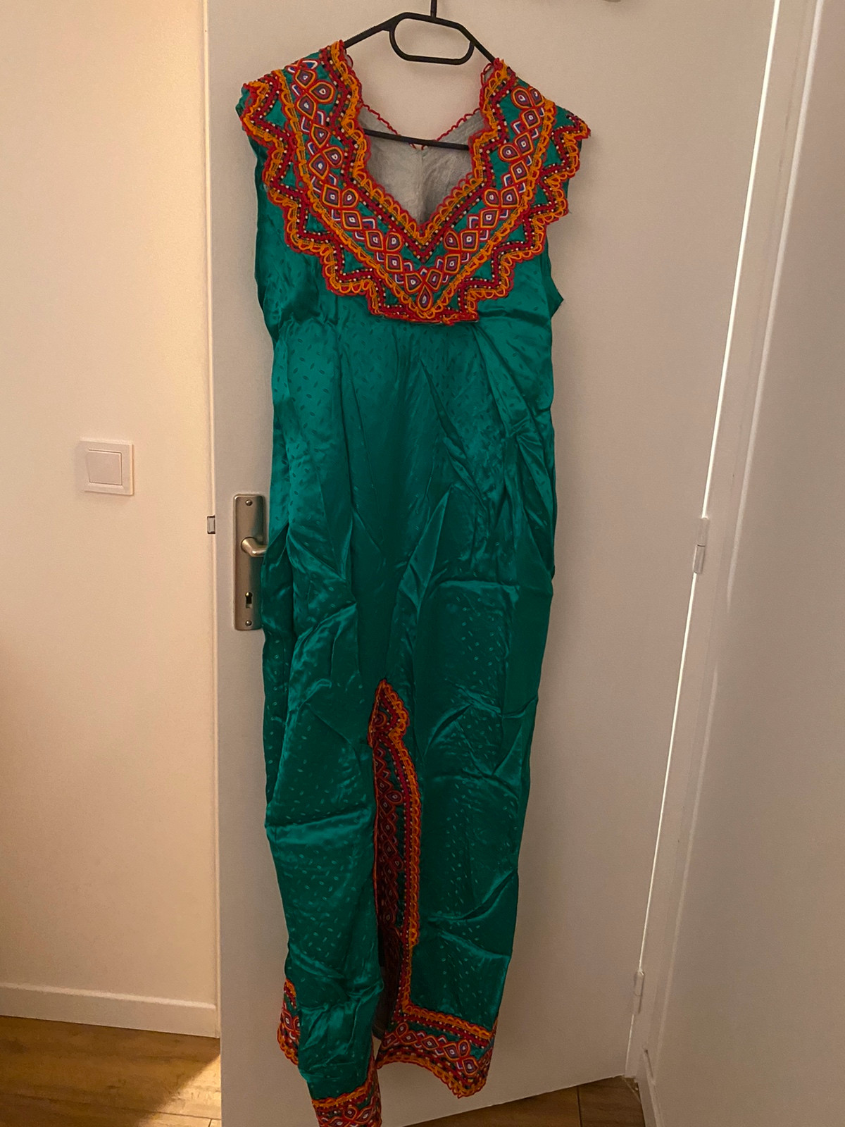 Robe kabyle verte Vinted