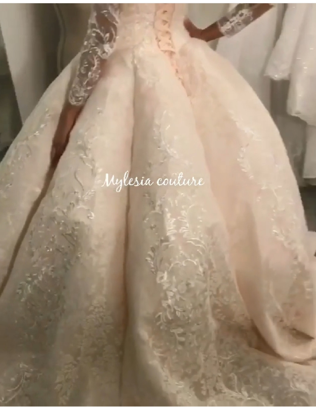 Mylesia robe de mariée sale