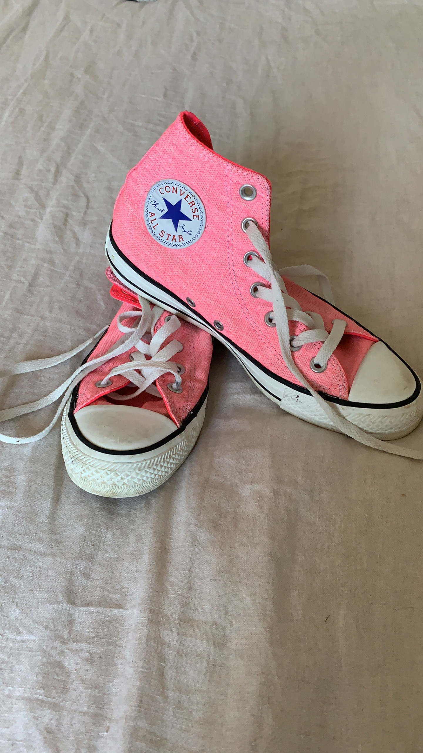Converse rose fluo Vinted