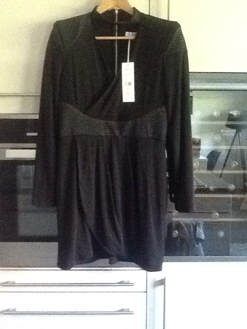 Robe noire Morgan Caroline Receveur Vinted