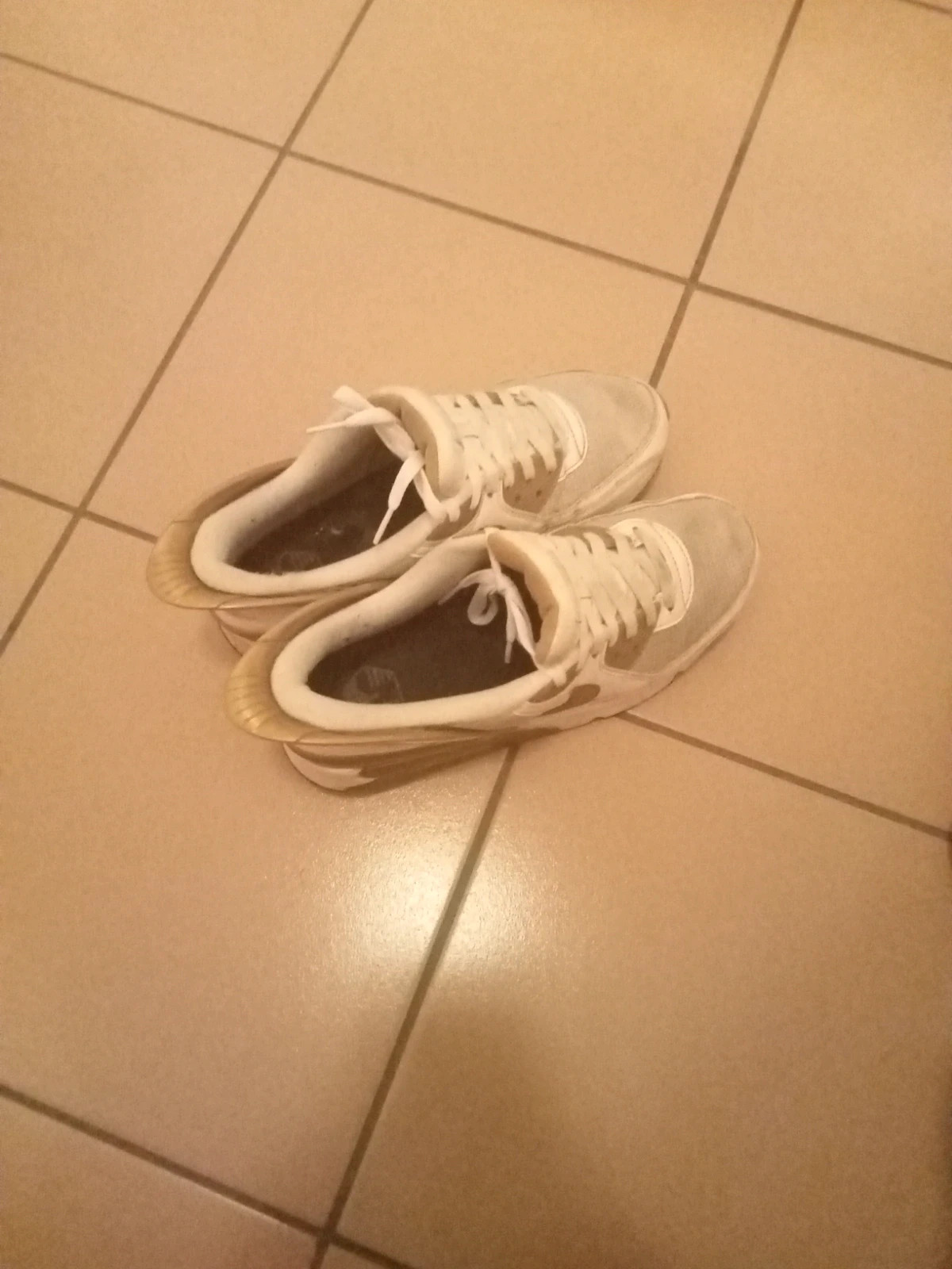 Scarpe Nike air max 90 flyease bianche e dorate Vinted