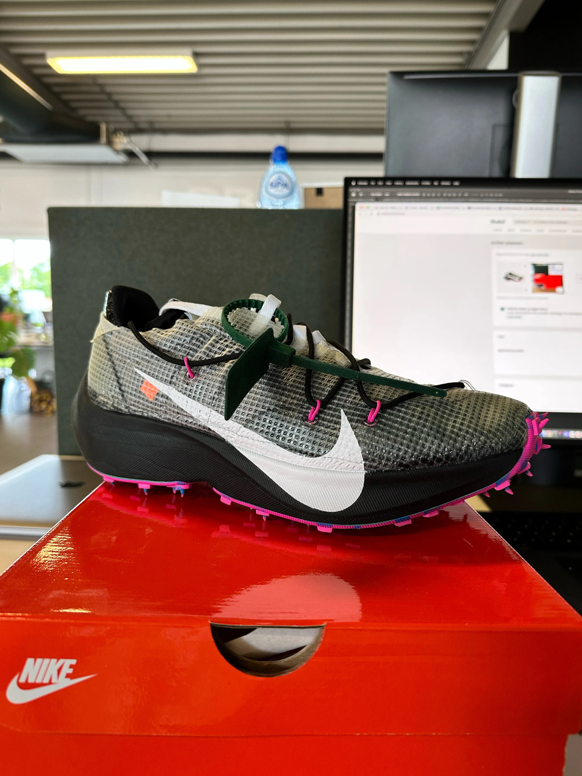 Air vapor off white cheap