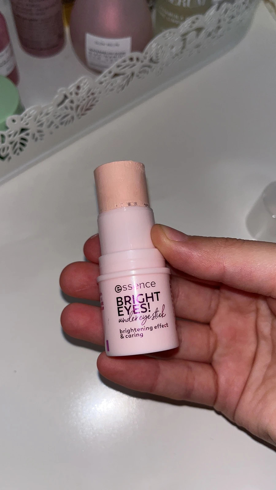 essence bright eyes stick –