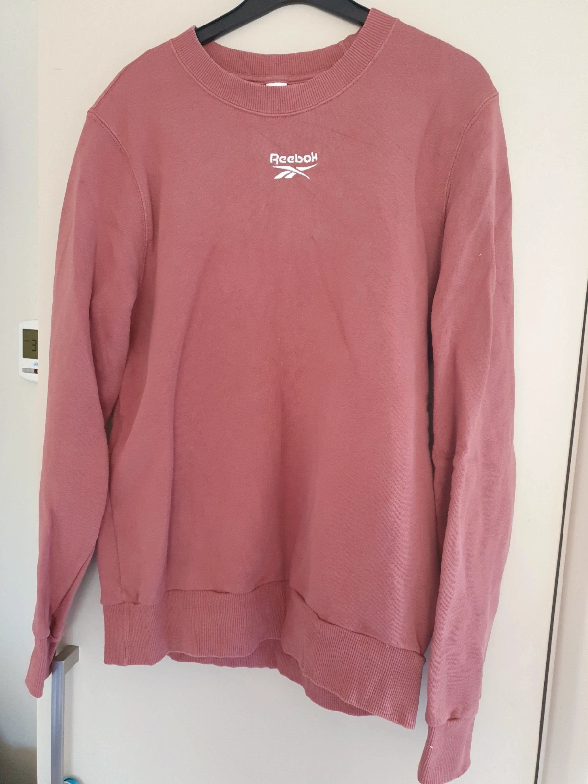 Reebok vintage clearance sweatshirt pink