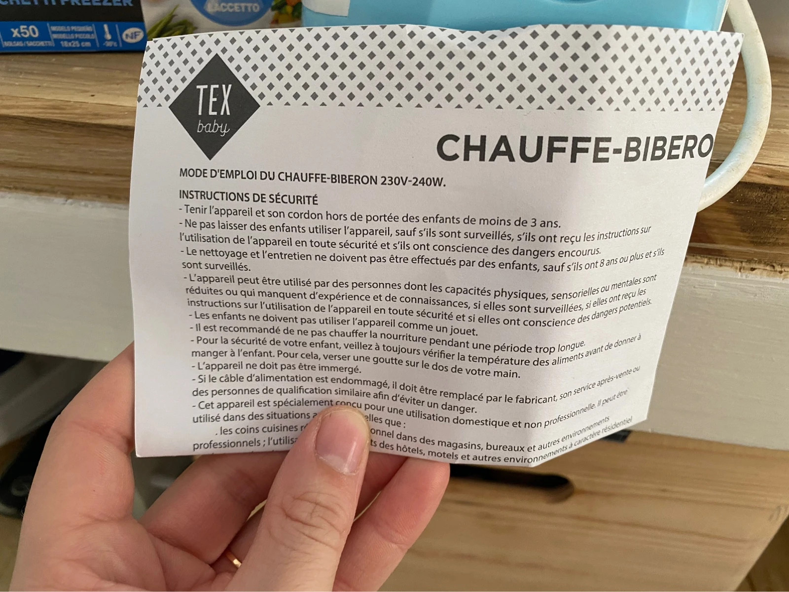 Chauffe-biberon 230V