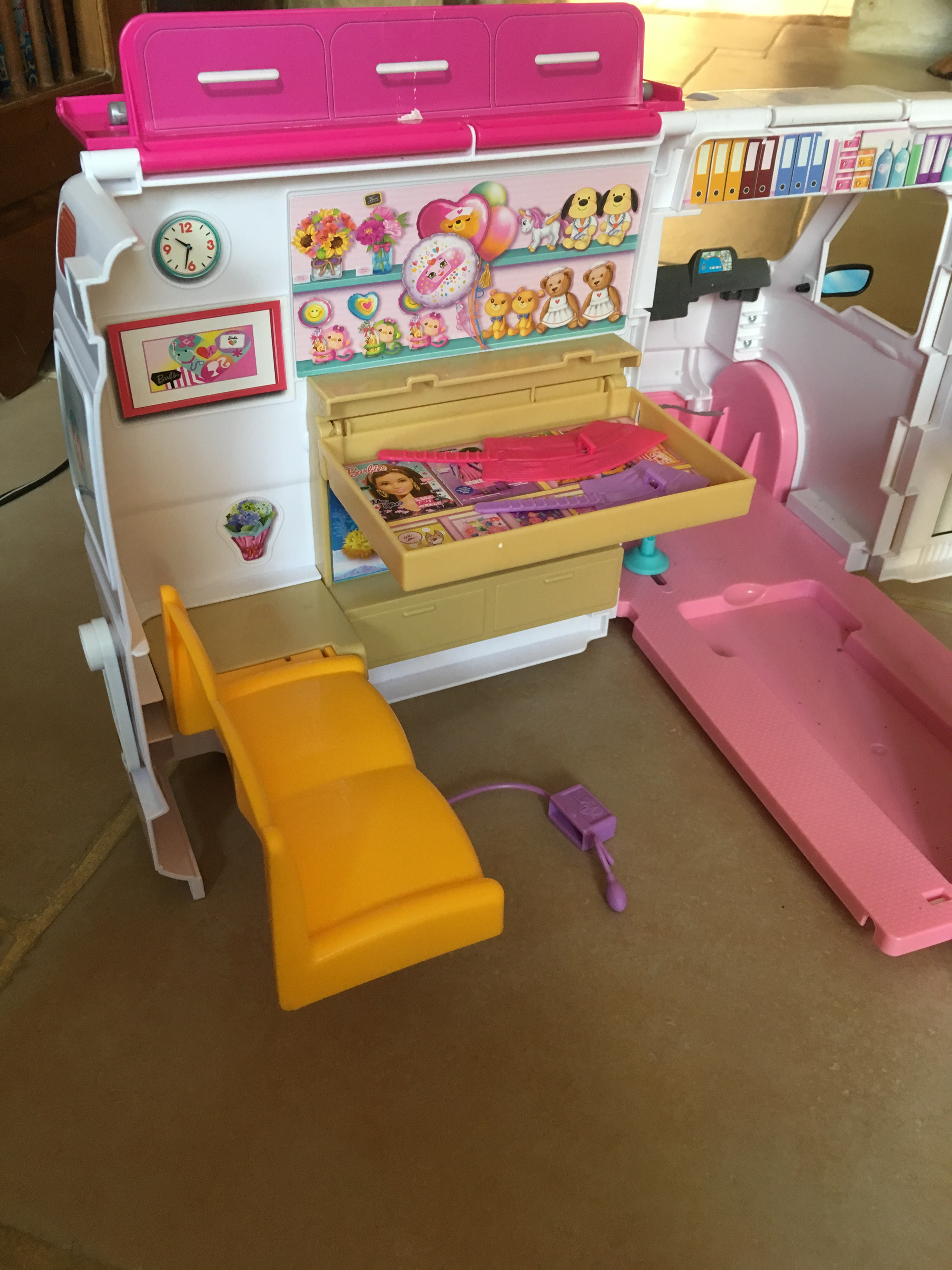 Camion best sale barbie docteur