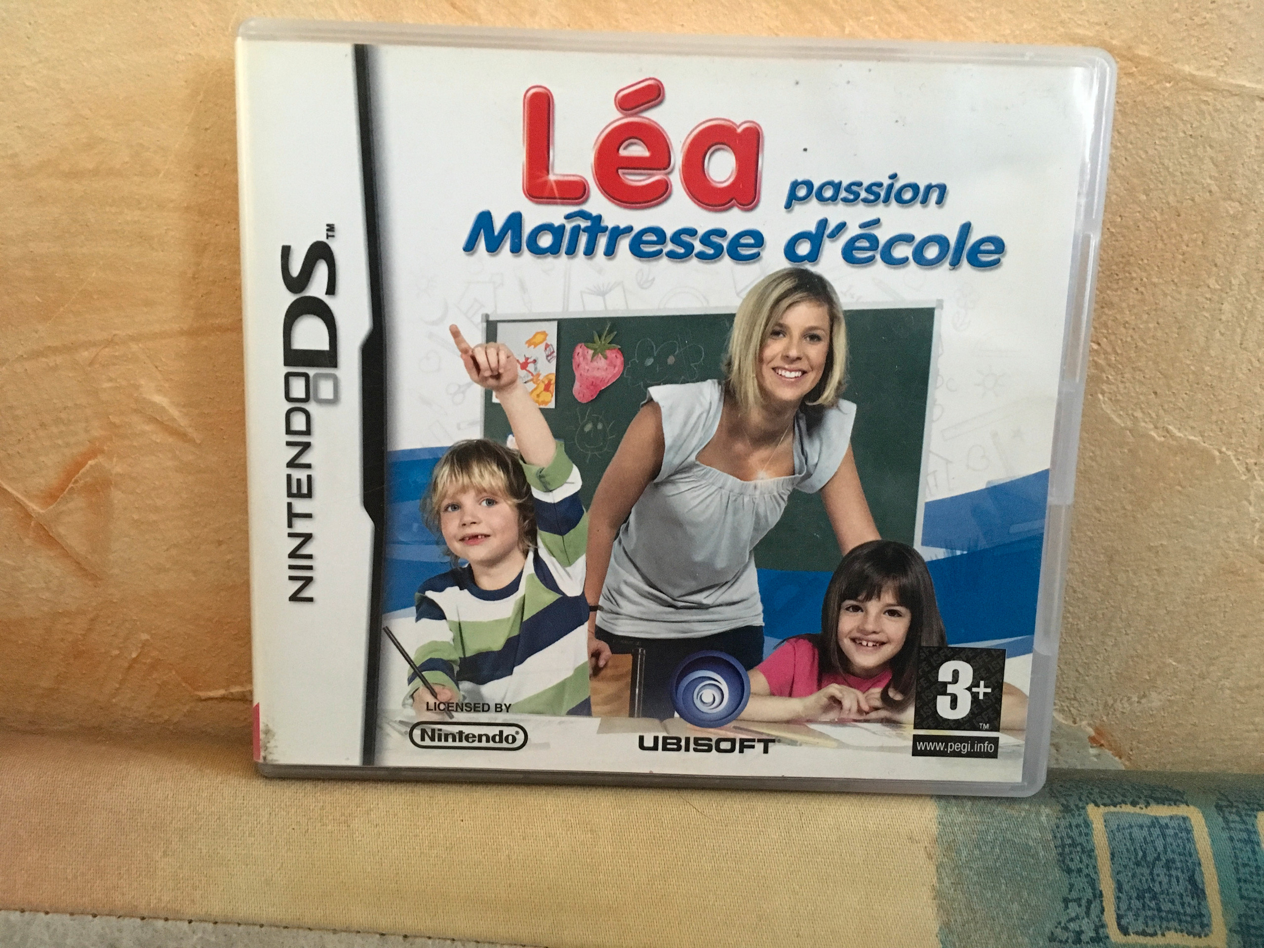 Jeu Nintendo DS avec notice Léa maîtresse d école des 3 ans