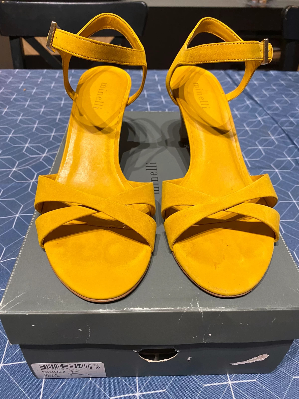 Sandales avec brides chevilles jaunes Minelli Vinted