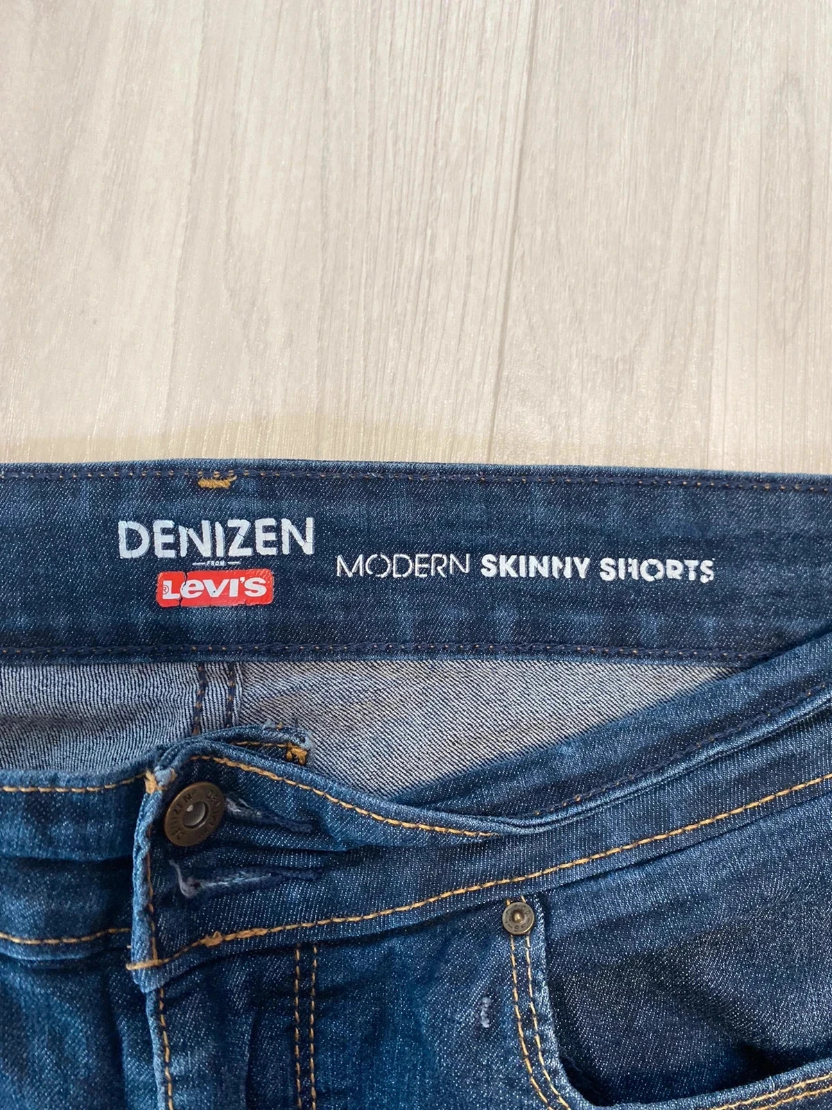 Denizen levi's hotsell modern skinny shorts