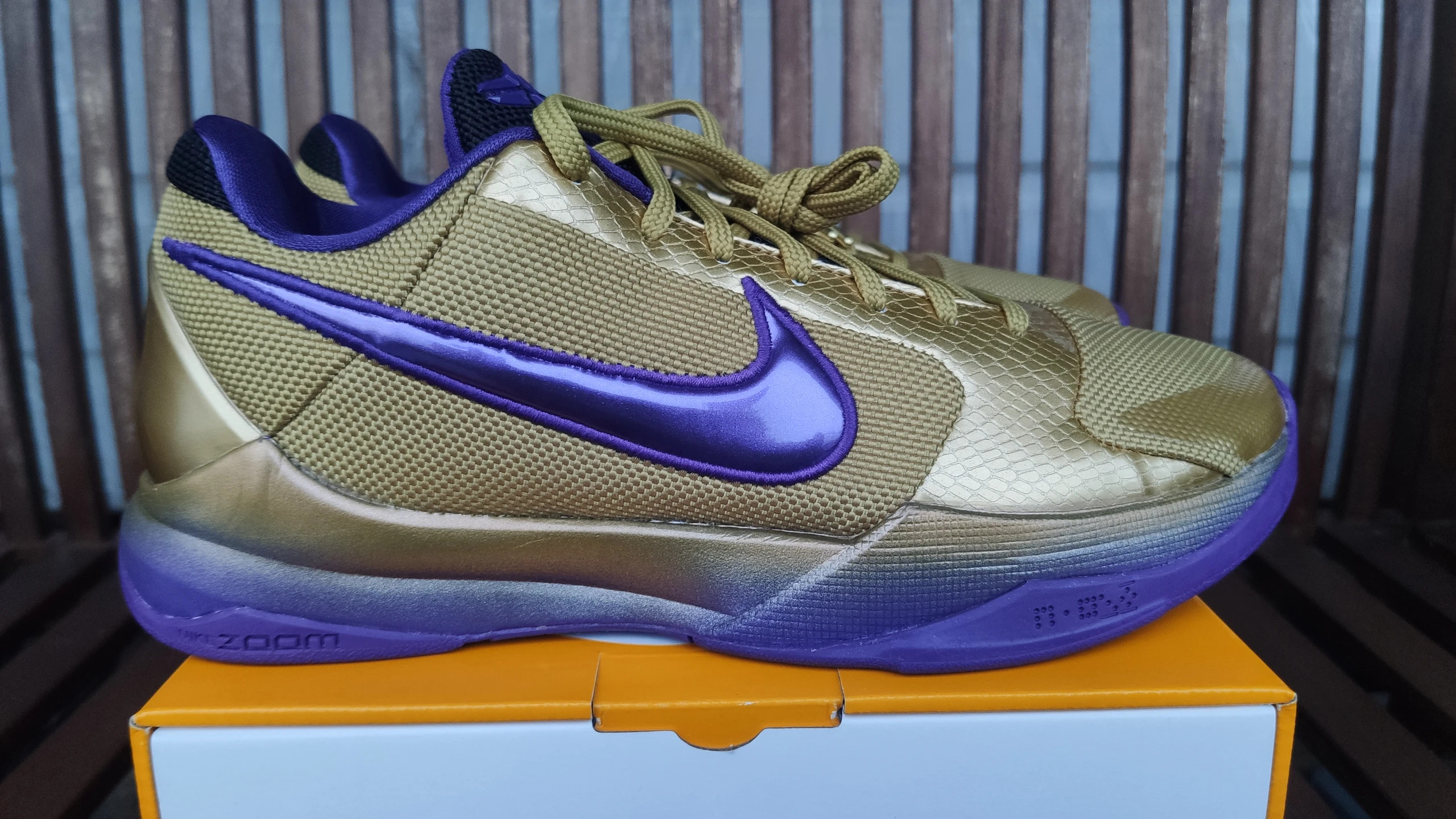 Nike Kobe 5 Protro Undefeated Hall of Fame Vinted