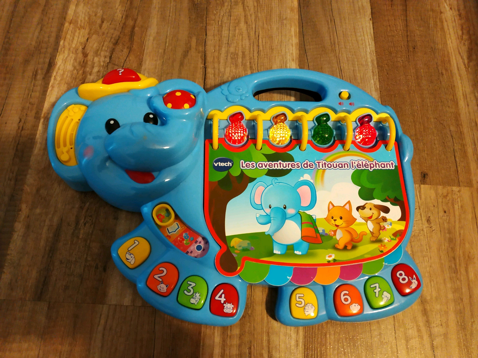 Titouan l'éléphant Vtech