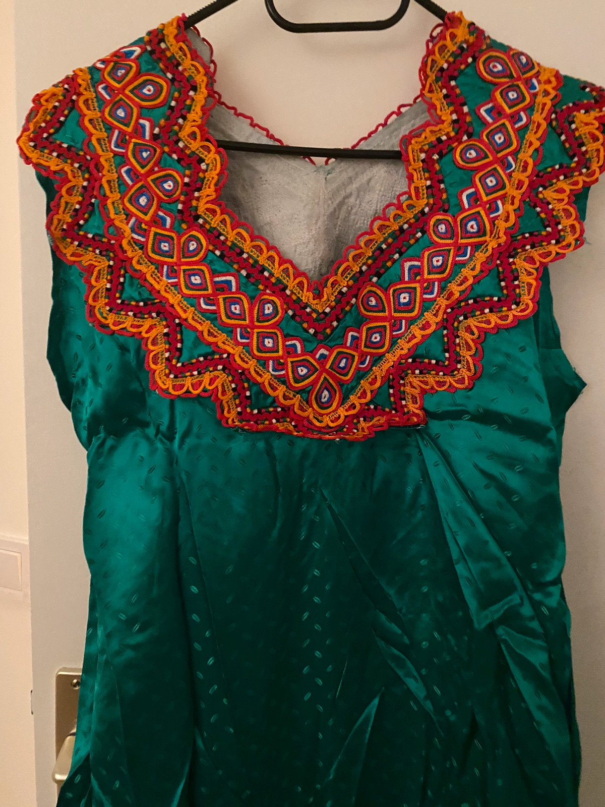 Robe kabyle verte Vinted