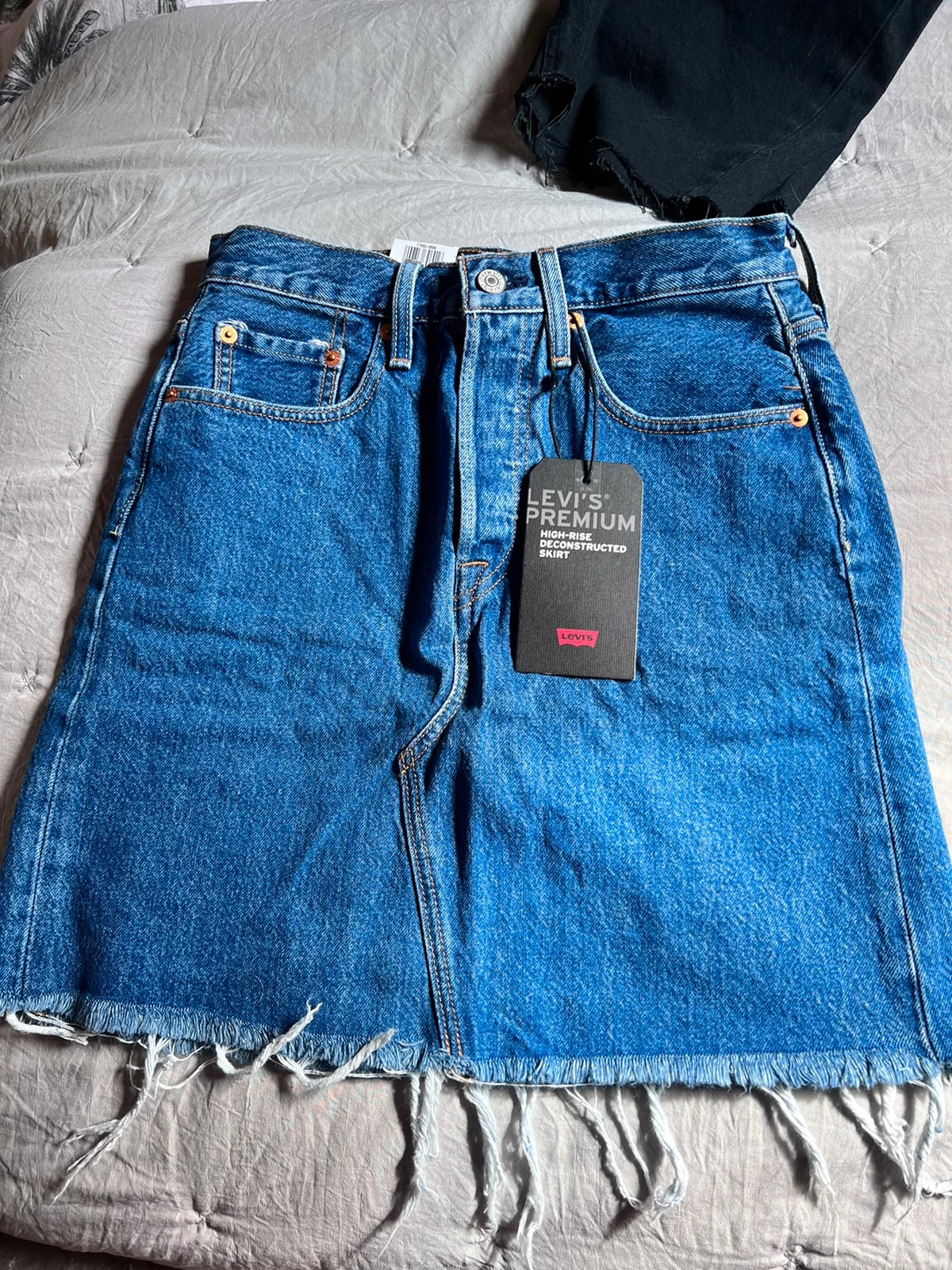 Levi's clearance premium skirt