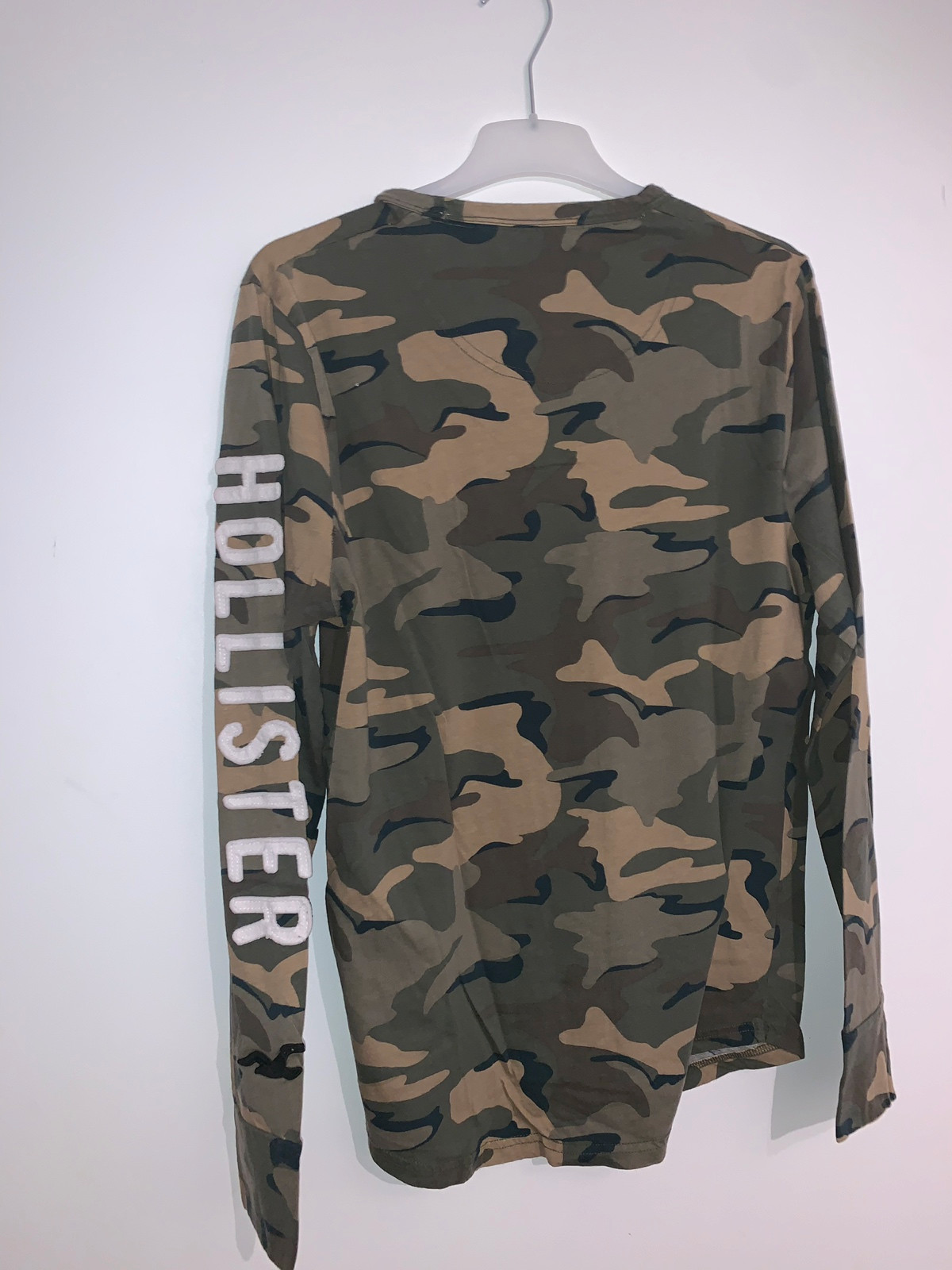 Hollister sale camo shirt