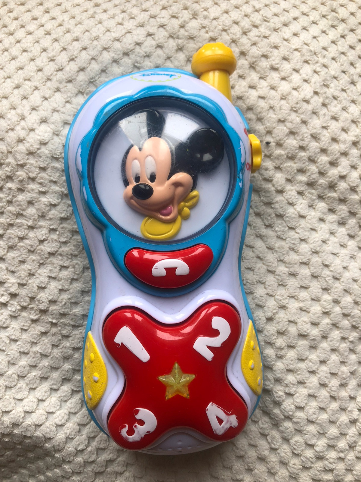 Téléphone bébé mickey