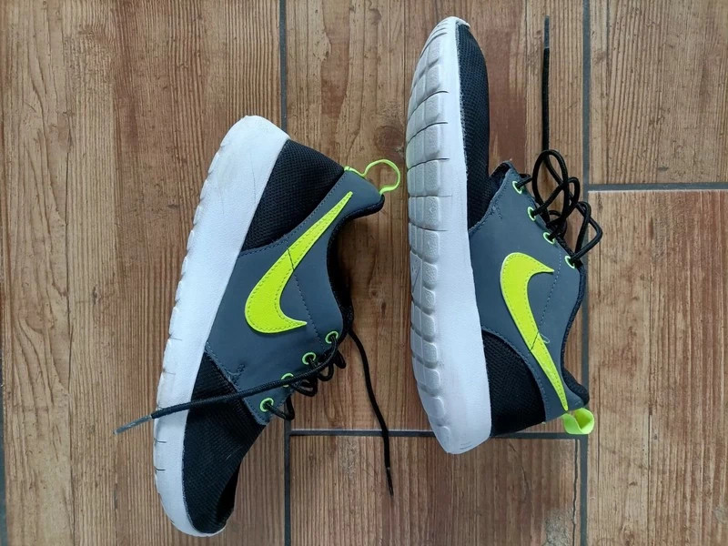 Nike roshe run noir et blanc cheap