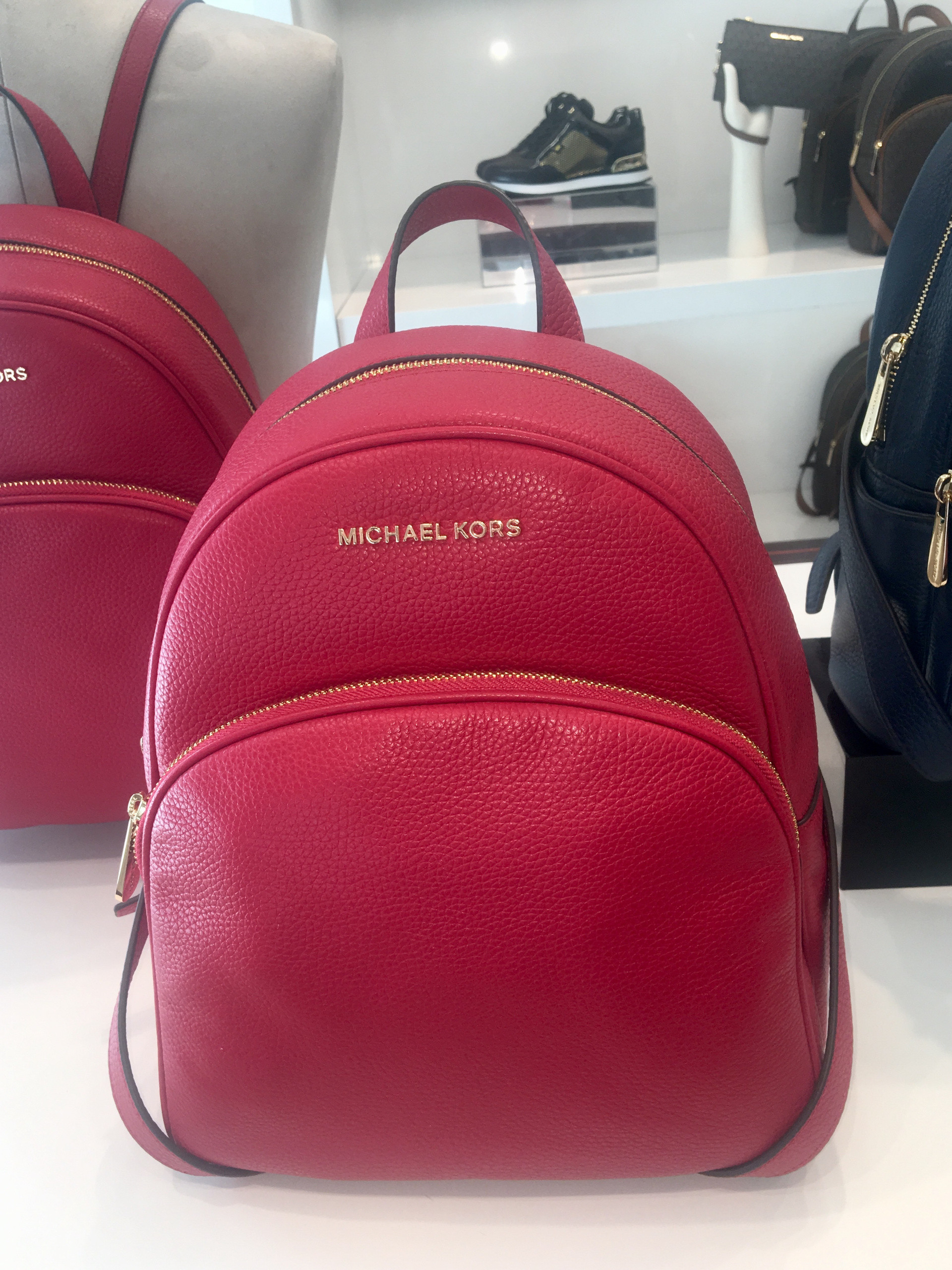 Mochila michael clearance kors abbey