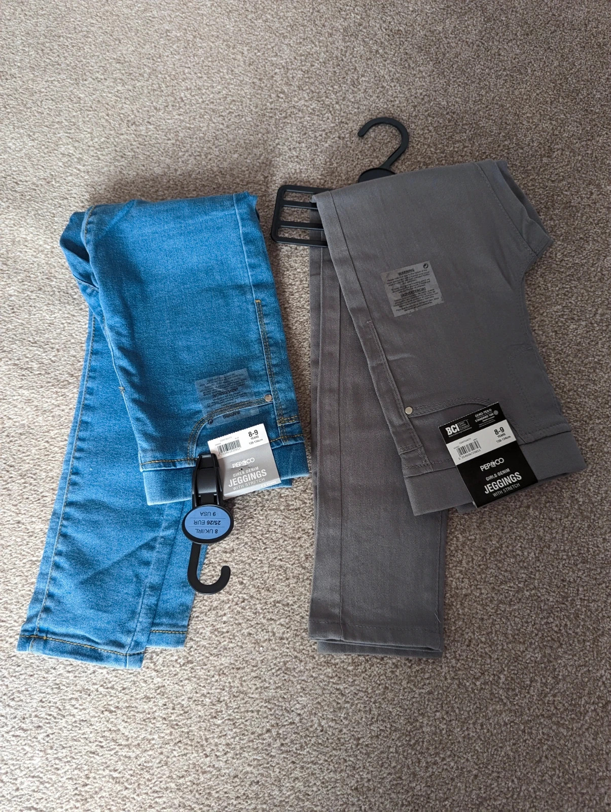 New Mix NWT Denim Look Stretchy Jeggings - $15 New With Tags