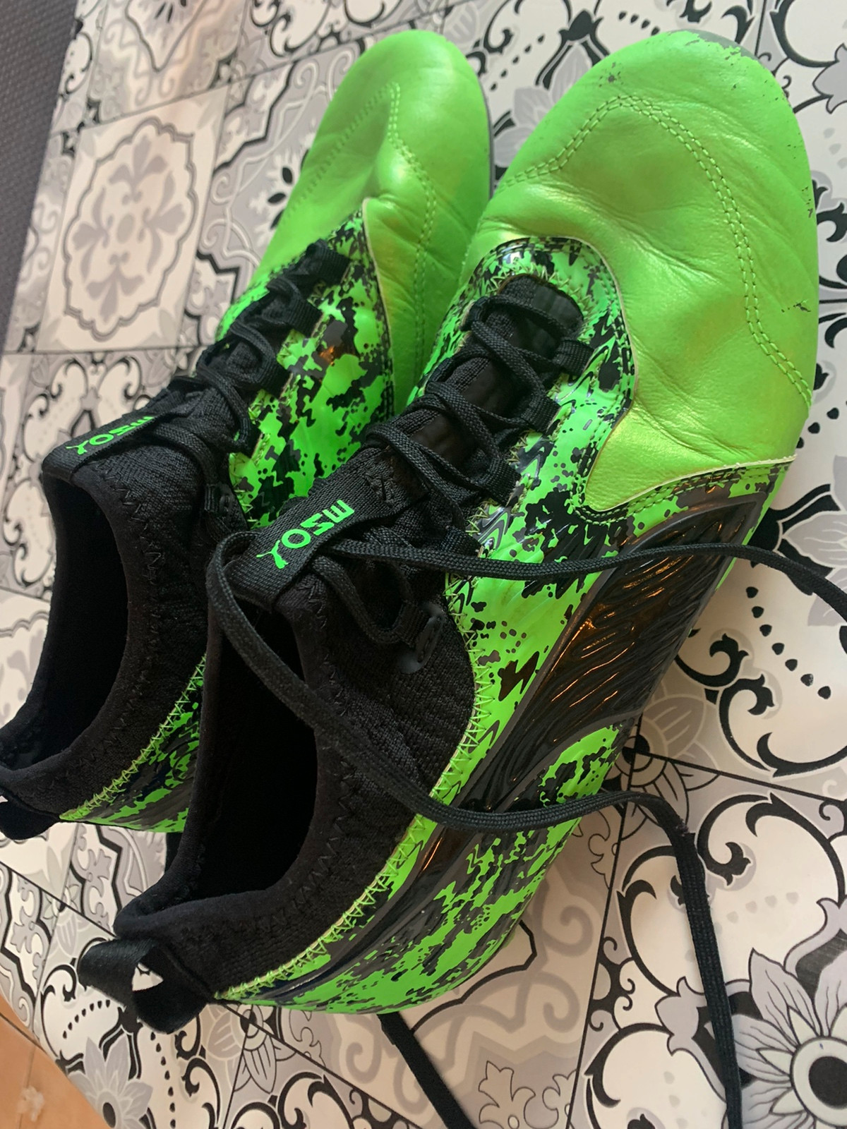 Crampons puma 41 vert fluo et noir Vinted