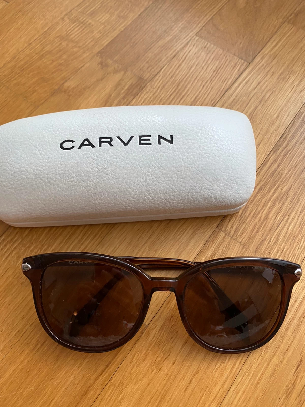 Lunettes de soleil Carven Vinted